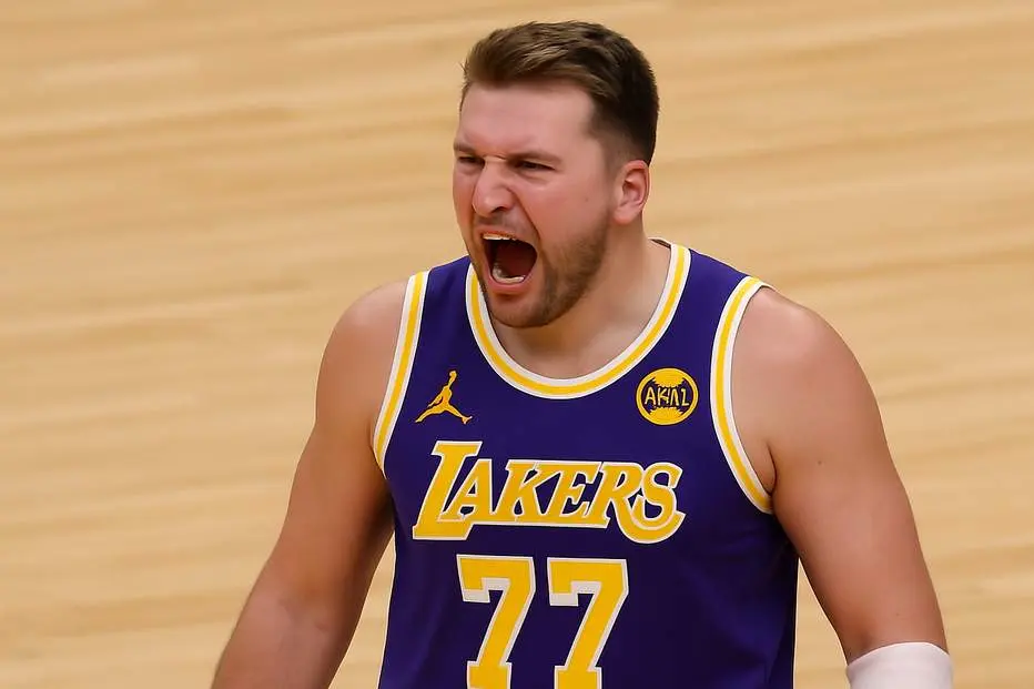 Doncic Leads, Reaves Explodes as Lakers Beat Mavericks 129–119